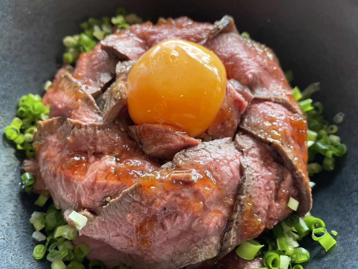 JICCA 黒毛和牛のローストビーフ丼